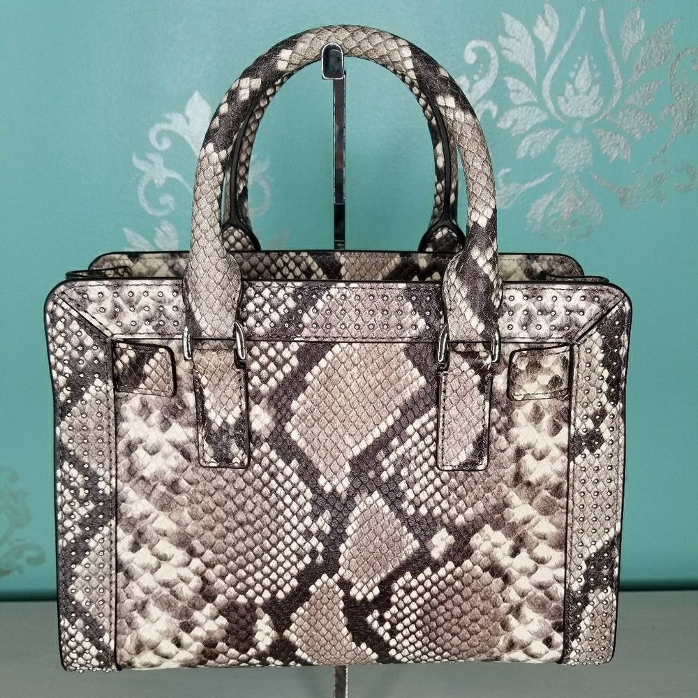 NWT Michael Kors Dillon Natural Medium Satchel - Picture 3 of 8